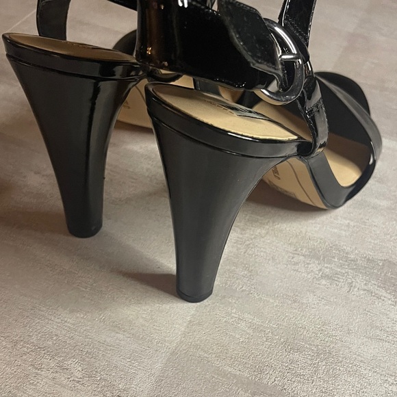 Karl Lagerfeld Patent Glossy Black Sandals High Heels- size 10M - Picture 10 of 13